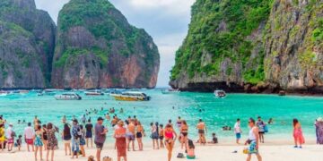 новость 29-08-2023 Чаще всего российские туристы заболевали в Таиланде