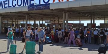 новость 28-08-2023 Число туристических прибытий из России в Турцию превысило показатели 2022 года