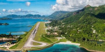 новость 29-08-2023 "Аэрофлот" нарастит число прямых авиарейсов на Сейшелы