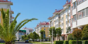 новость 21-08-2023 Где проведут предстоящий бархатный сезон российские туристы