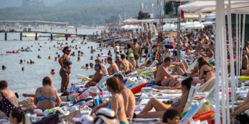 новость 28-08-2023 Въездной турпоток в Турцию начал стремительно снижаться