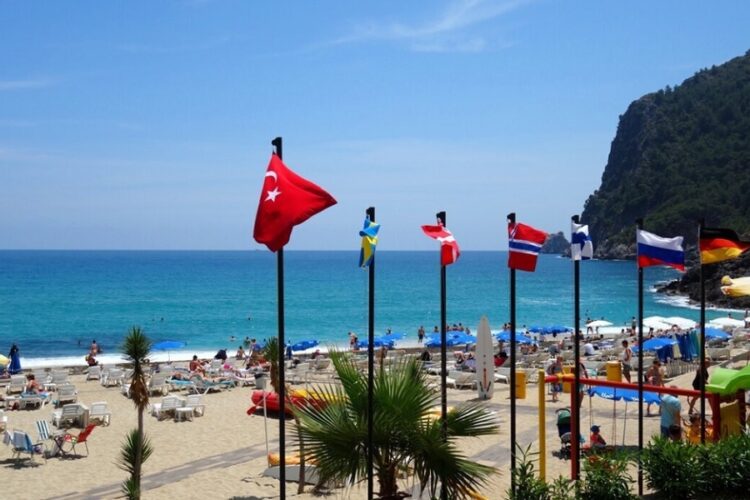 новость 05-10-2023 Заболеваемость коронавирусом в Турции выросла в 7 раз