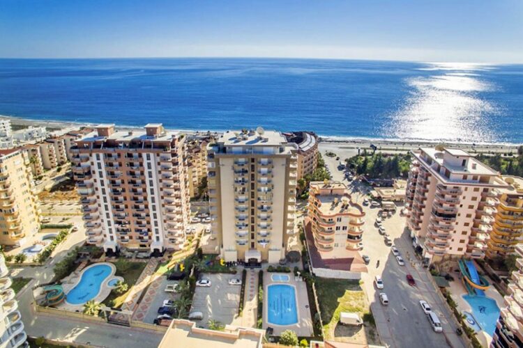 новость 23-10-2023 Получить вид на жительство в Турции россиянам стало сложнее