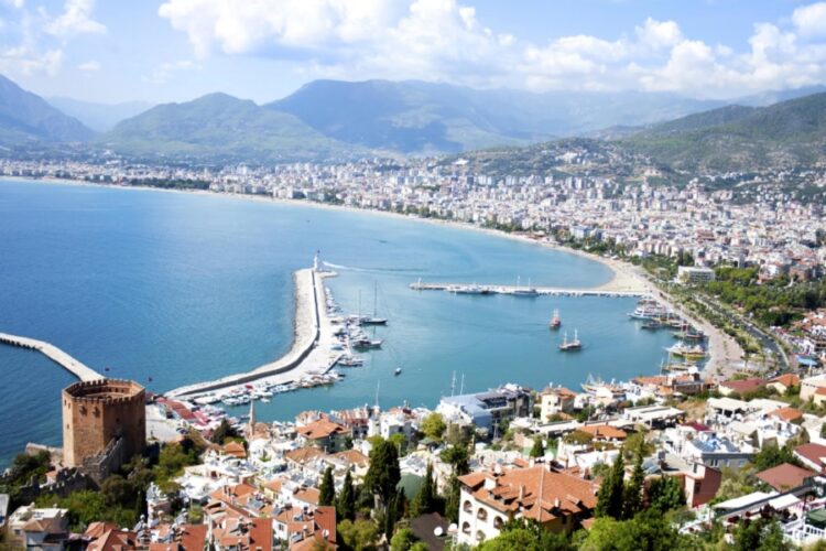 новость 17-11-2023 Российский турпоток в Анталью относительно прошлого года снизился