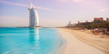 новость 27-11-2023 У большинства туроператоров ОАЭ лидирует по новогодним продажам