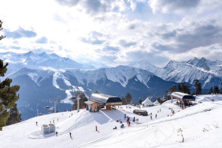 новость 01-12-2023 Загрузка отелей курортов Северного Кавказа на новогодние даты достигает 90%