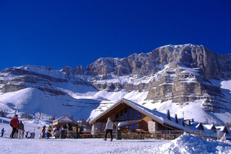 новость 20-12-2023 Российские туристы массово отправятся в две европейские страны