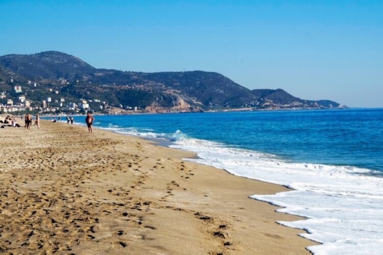 новость 29-12-2023 В самой туристической провинции Турции тепло и солнечно