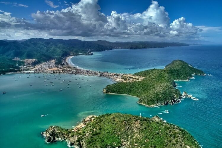 новость 15-12-2023 Эксперты заявляют об увеличении продаж Венесуэлы на Новый год