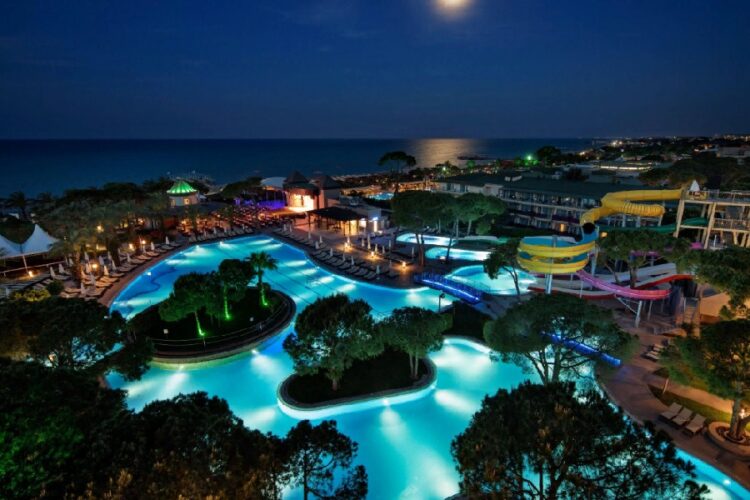 новость 12-01-2024 Владельцы отелей Турции снизили цены для россиян