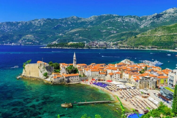 новость 08-02-2024 Туроператор ПАКС начал продавать туры в Черногорию