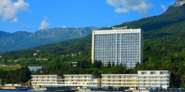 новость 25-04-2024 Объемы продаж Крыма на майские праздники выросли