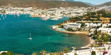 новость 03-05-2024 Российский турпоток в Турцию в первом квартале снизился