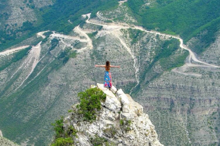 новость 05-08-2024 Туристический поток в Дагестан по результатам года достигнет 1 900 000 туристов