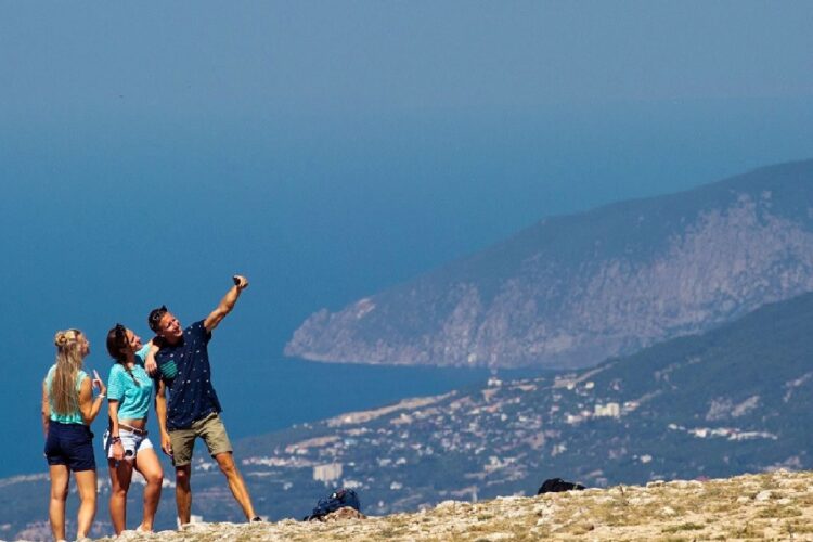 новость 07-08-2024 Турпоток в Крым растет быстрее, чем на других курортах России