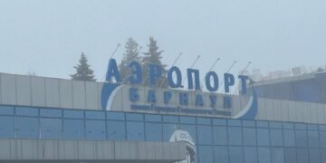 новость 18-10-2024 Густой туман в Барнауле привел к задержкам авиарейсов