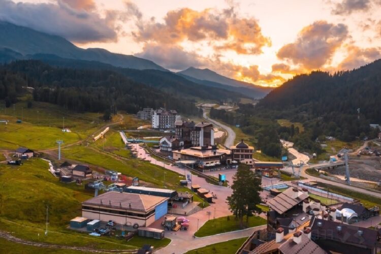 новость 30-10-2024 В пятизвездочном отеле Архыза туристы пожаловались на отравление