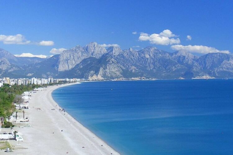 новость 30-10-2024 В Турции можно купаться до конца ноября