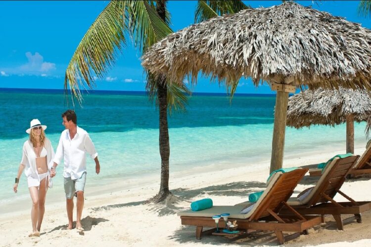 новость 15-11-2024 Туристический поток в страны дальнего зарубежья вырос