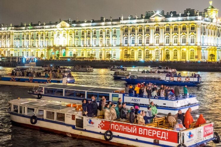 новость 18-12-2024 Петербург побил доковидные рекорды по турпотоку
