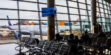 новость 19-12-2024 Туристка, которая не выспалась в бизнес-зале Шереметьево, проиграла в суде