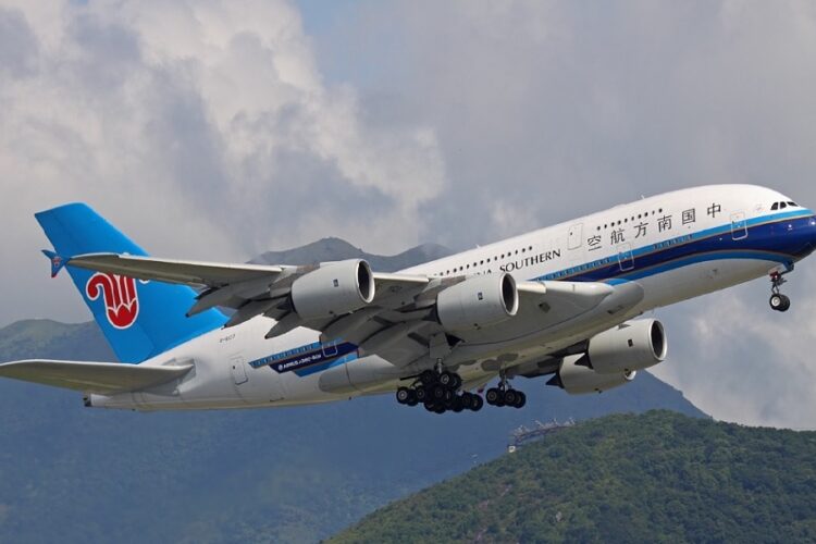 новость 15-01-2025 Туристы жалуются на отмену рейсов из Москвы в Пекин