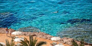 новость 11-01-2025 Улететь на курорты Красного моря можно за 10 000 рублей