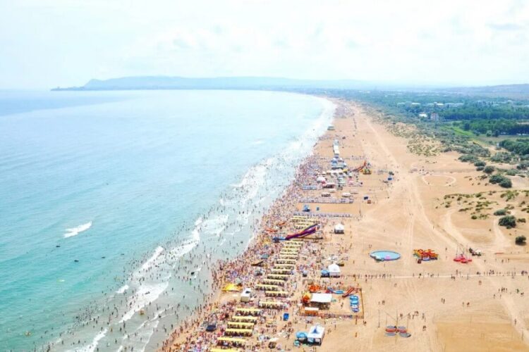 новость 24-01-2025 На пляжи Анапы завезут чистый кварцевый песок