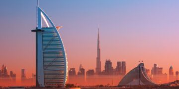 новость 05-02-2025 ЮТэйр распродает авиабилеты в Дубай за 6 700 рублей