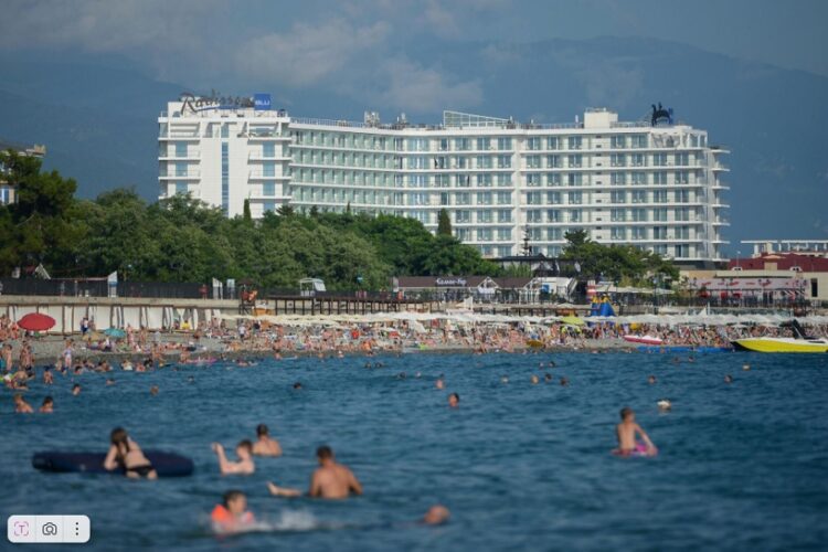 новость 31-03-2025 На майские праздники свободные номера в отелях Сочи не найти