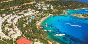 новости 24-03-2025 На летний сезон запланировано уменьшение объемов авиаперевозки в Турцию