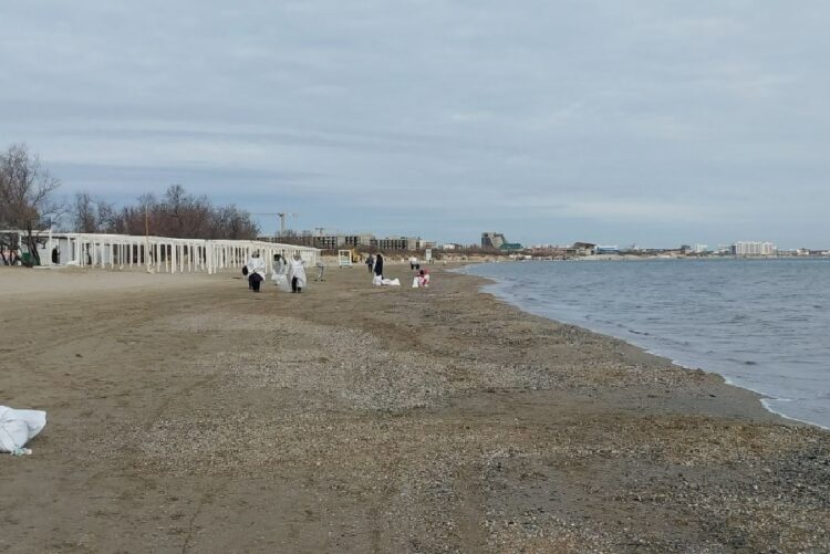 новость 06-03-2025 Пляжи Анапы будут очищать от мазута до начала курортного сезона