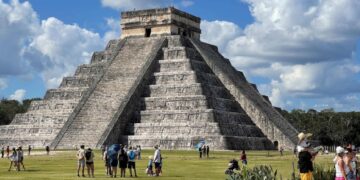 новость 28-03-2025 В Мексике туриста хотели принести в жертву древнему божеству