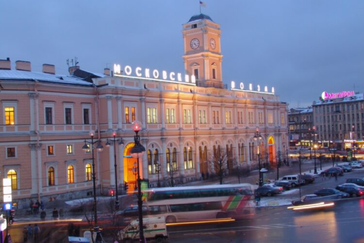 новость 20-04-2025 При покупке железнодорожных билетов на юг, туристы из Петербурга сталкиваются с проблемами