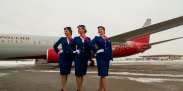 новость 20-04-2025 В авиационной компании "Россия" бортпроводница 2 года не выходила на работу, но получала зарплату