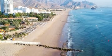 новость 22-04-2025 Группу российских туристов выгнали с пляжа в ОАЭ