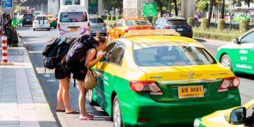 новость 22-04-2025 Туристы в Таиланде столкнулись с агрессивным поведением таксистов