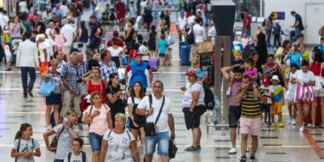 новость 30-04-2025 "Победа" предлагает перелет из Москвы в Анталью за 34 000 рублей