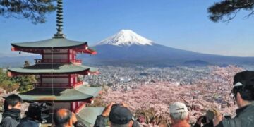 новость 22-04-2025 Число российских туристов в Японии увеличивается быстрыми темпами