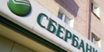 новость 03-05-2025 Туристы начали получать отказы в проведении платежей через Сбербанк