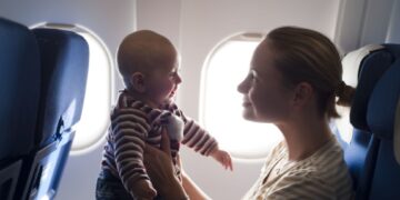 новость 14-05-2025 Пассажирка оставила новорожденного в салоне воздушного судна ради багажа