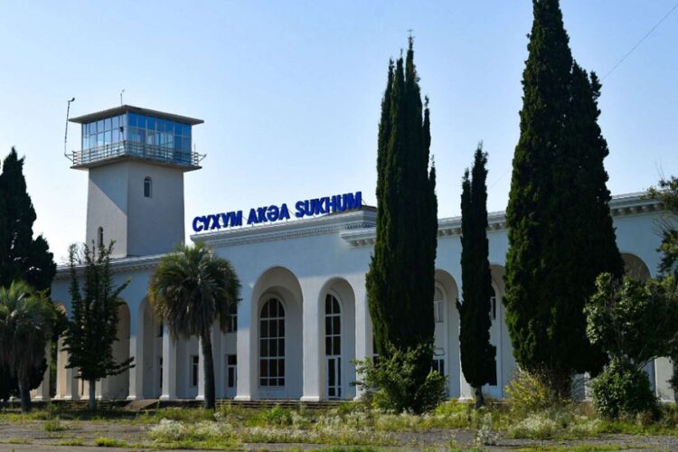 новость 07-05-2025 Продажи Абхазии выросли. Прямые авиарейсы не причем