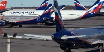 новость 01-05-2025 Доходы российских авиаперевозчиков бьют рекорд