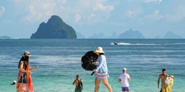 новость 14-05-2025 Российские туристы сокращают отдых в Таиланде из-за резкого роста цен