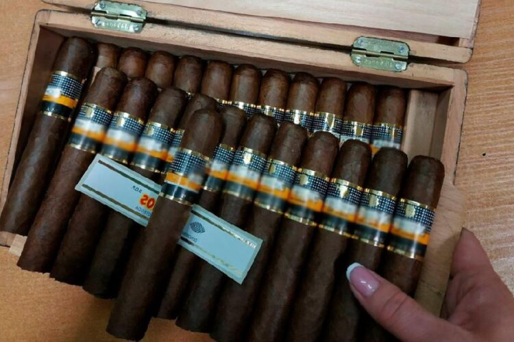 новость 30-05-2025 В аэропорту Шереметьево пресечена попытка масштабной табачной контрабанды