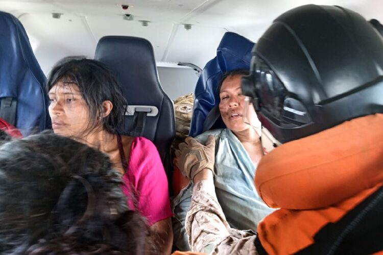 новость 05-05-2025 Аварийная посадка самолета в Боливии. Людей спасли лишь через двое суток