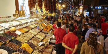 новость 08-05-2025 В преддверии туристического сезона цены на рынках Турции подскочили