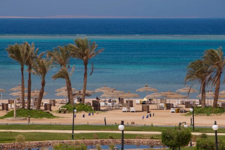 новость 08-05-2025 Российская туристка заплатила 150 тыс. рублей и оказалась в заброшенном отеле