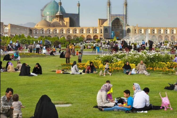 новость 09-05-2025 Иран наращивает число путешественников из России