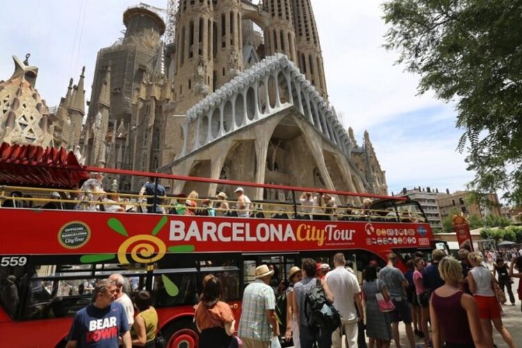 новость 13-05-2025 В Испании начали активно штрафовать «телефонных зомби»